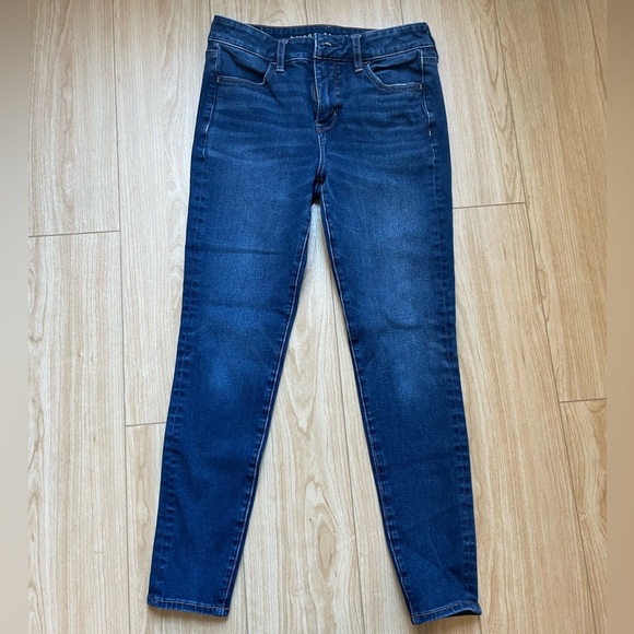 American Eagle Slim Fit Jean | Size 4 - Picture 2 of 2